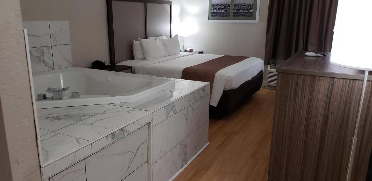 Quality Inn Moultrie Extérieur photo